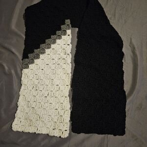 Black and White Crochet Scarf 55x7